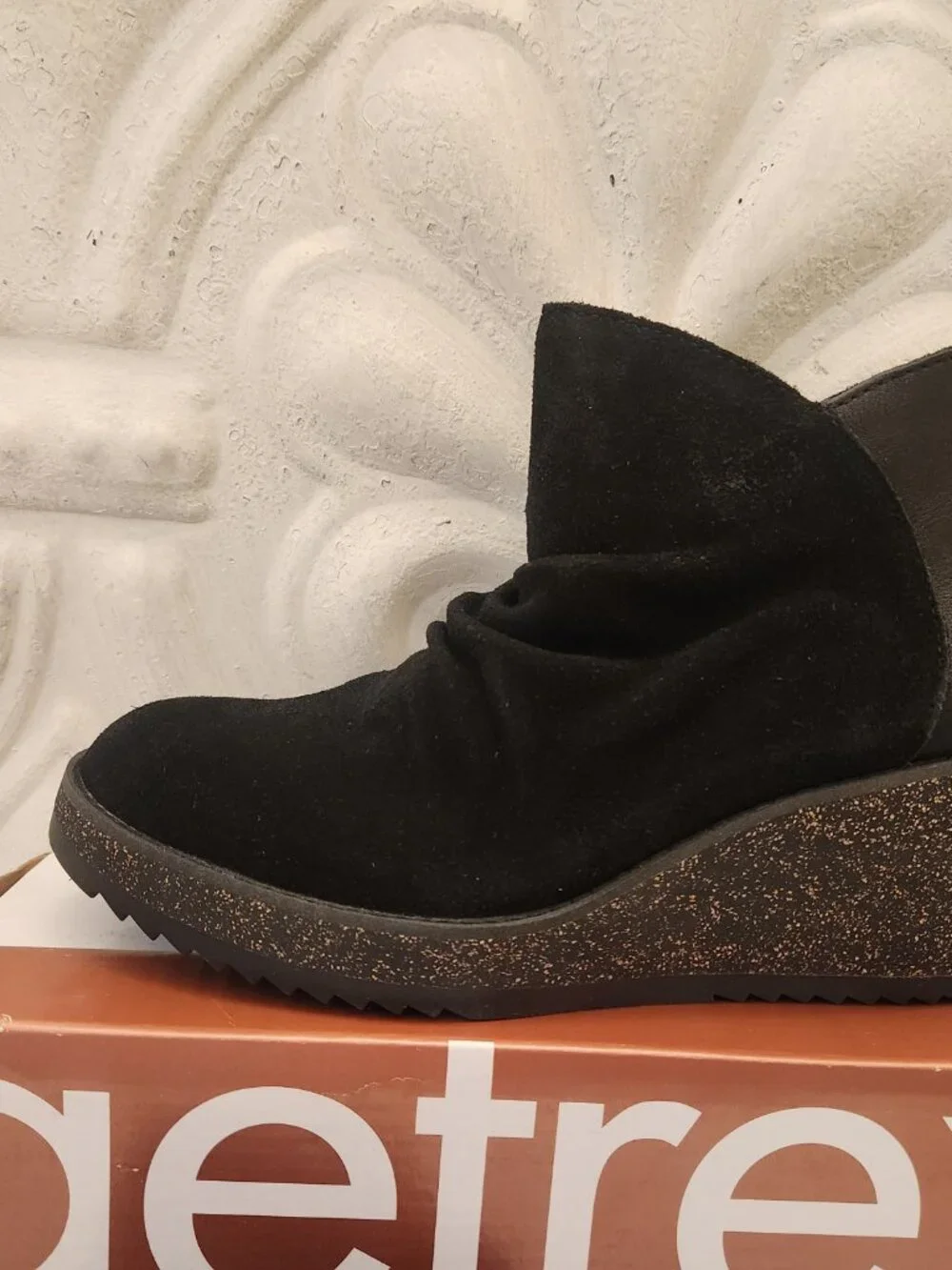 Aetrex Suede Leather Wedge Ankle Boots. NIB. Size EU 36/US 6-6.5